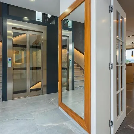 Platinum Villa *